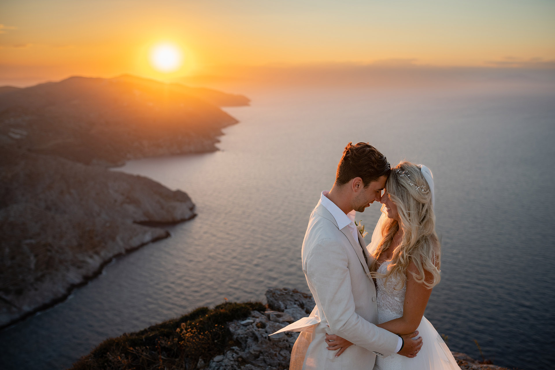 Perry & Cassandra, Folegandros